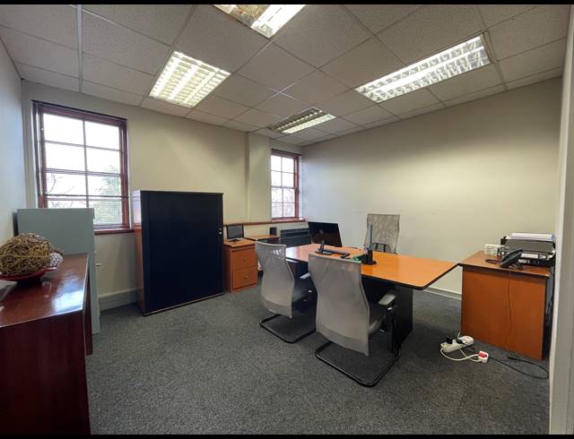 189M² OFFICE TO LET IN SANDTON CENTRAL